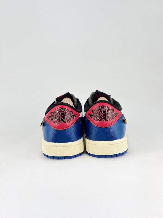 Nike Air Jordan 1 Retro Low OG main image 8